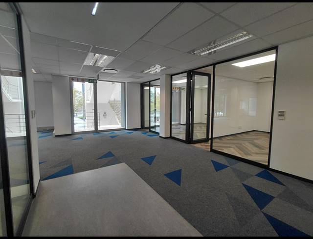 396M² OFFICE TO LET IN BRYANSTON
